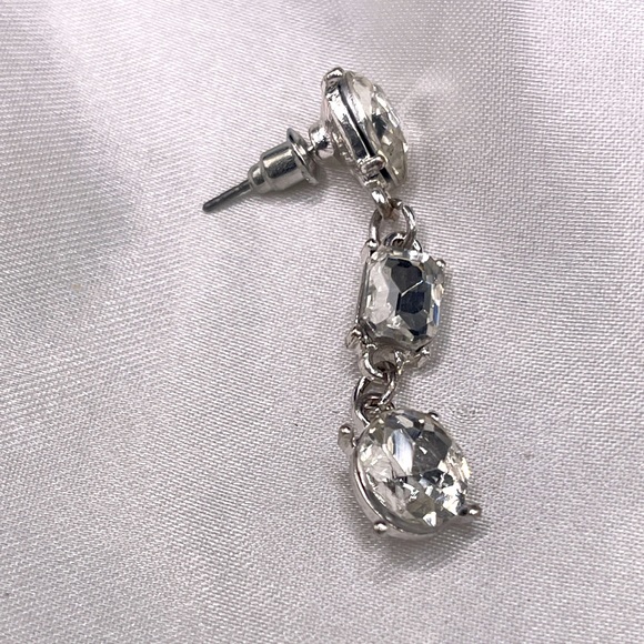 Gorgeous Simulated Diamond Dangling Earrings. NWOT - Picture 3 of 3